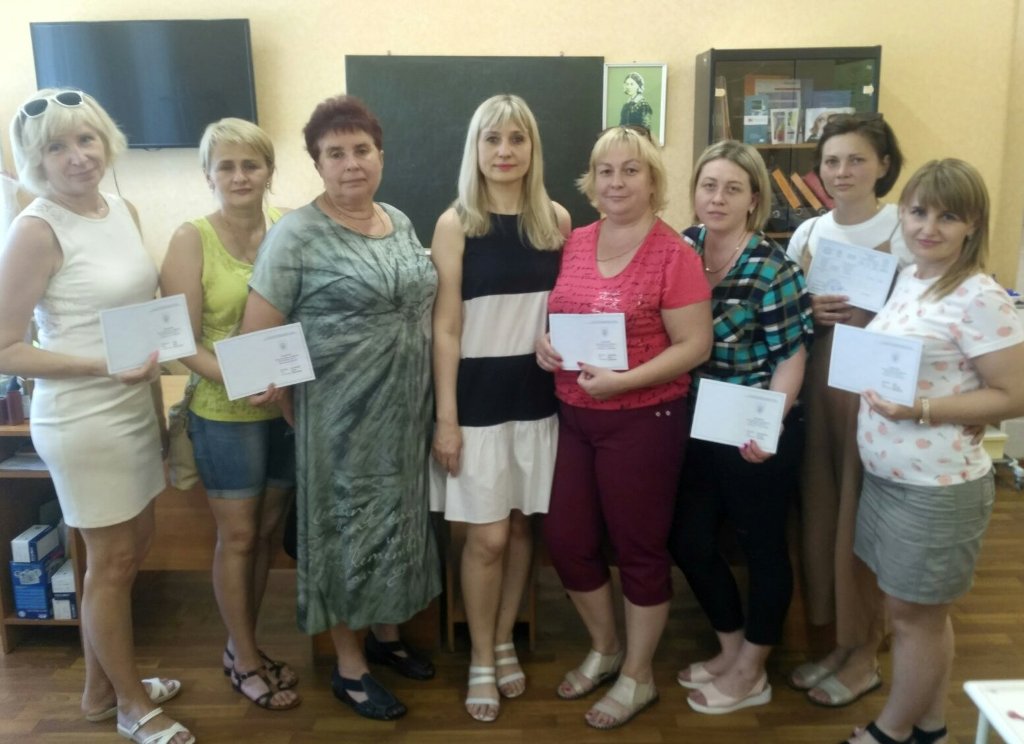 Випуск слухачів курсів підвищення кваліфікації циклу удосконалення «Медсестринство в інфектології»