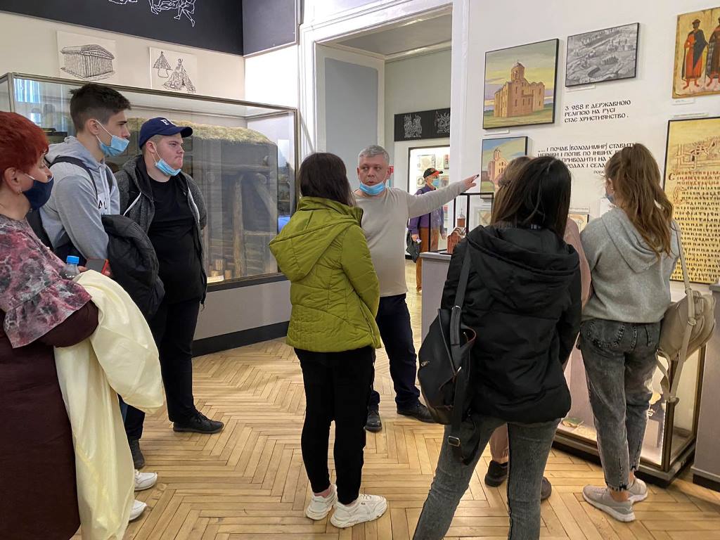 Подорож до витоків національно-культурної спадщини та історичних цінностей рідного краю