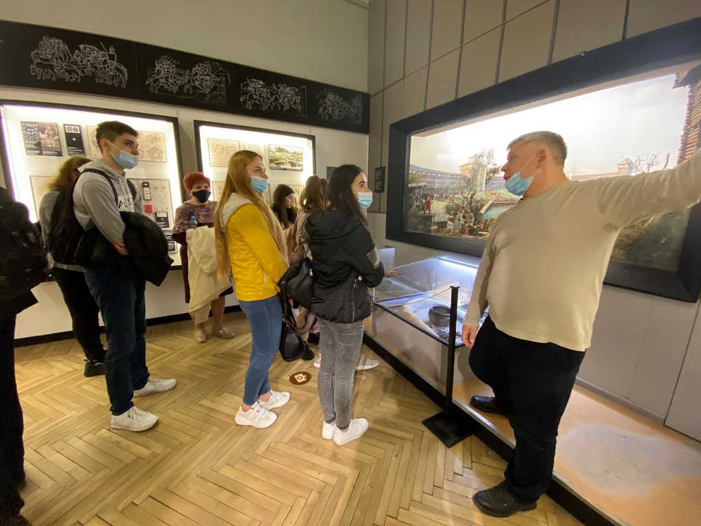 Подорож до витоків національно-культурної спадщини та історичних цінностей рідного краю