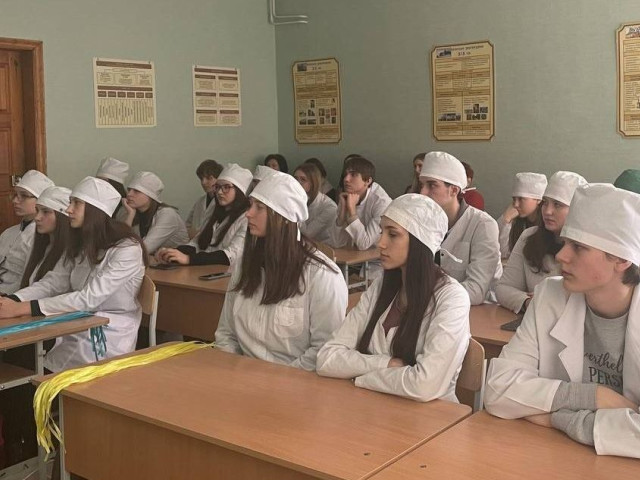 Відкритий виховний захід "Мова - це кордон!"