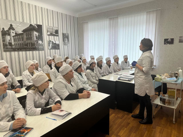 Заходи до Всесвітнього дня боротьби з цукровим діабетом у Фаховому медико-фармацевтичному коледжі