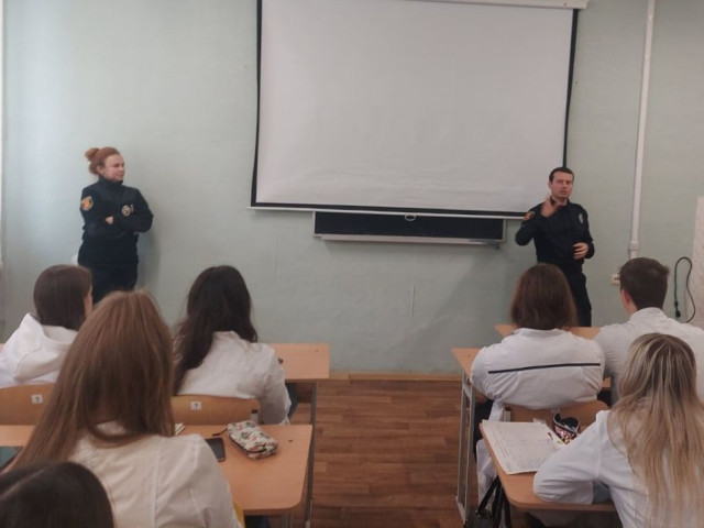 Лекція на тему:"Правова відповідальність неповнолітніх осіб"