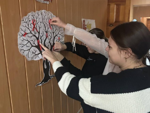 Студенти коледжу долучилися до важливого соціального заходу, присвяченого Всесвітньому дню боротьби зі СНІДом