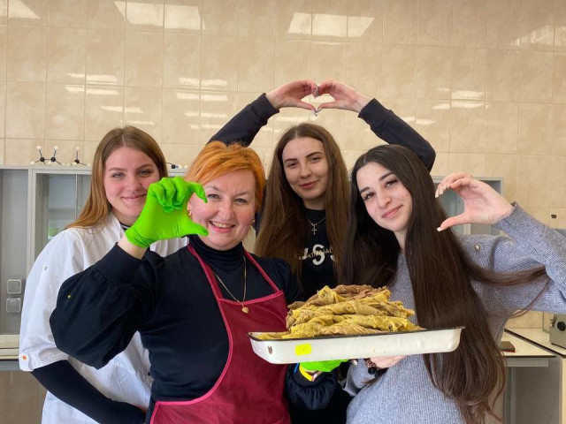 Допомагаємо разом!