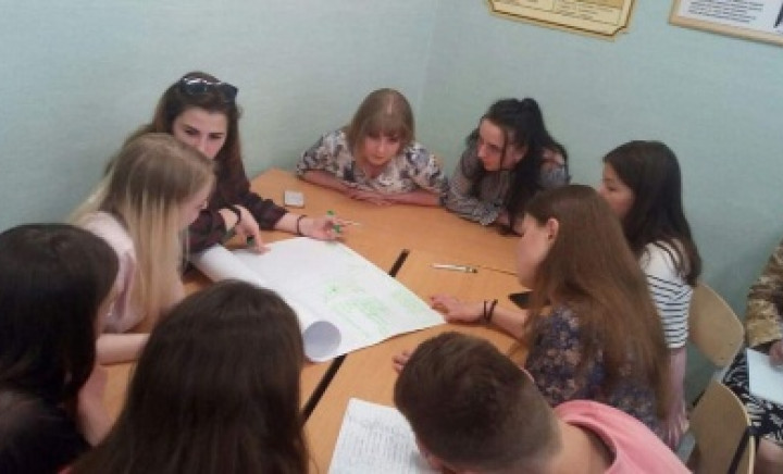 Дискусійна панель "Що ви знаєте про ВІЛ?"