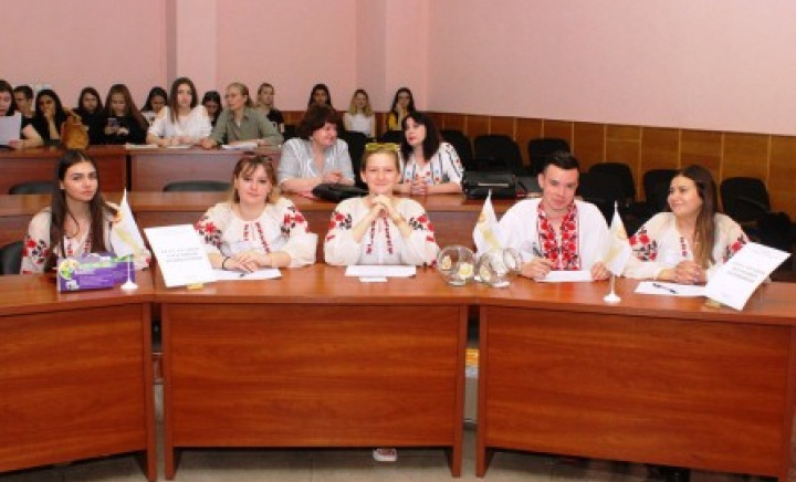 VI обласна науково-практична студентська конференція "The influence of english language on perspectives and priorities of specialists professional growth"