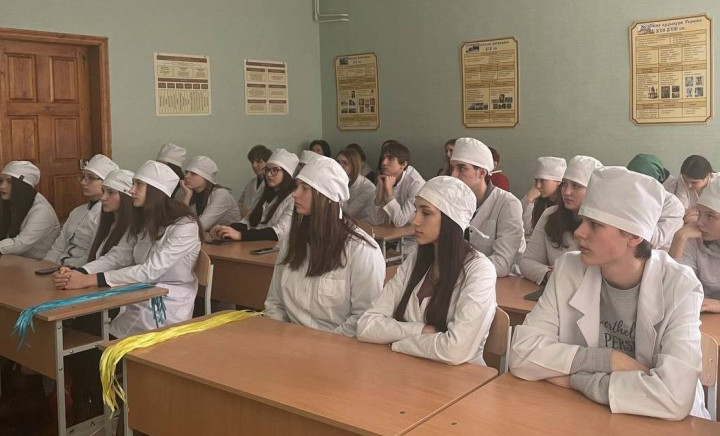 Відкритий виховний захід "Мова - це кордон!"