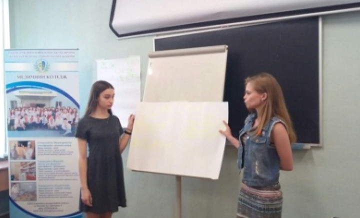 Дискусійна панель "Що ви знаєте про ВІЛ?"