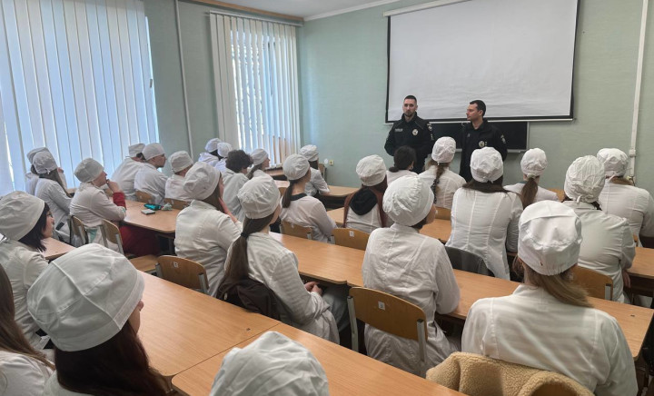 Лекція на тему «Відповідальність неповнолітніх»