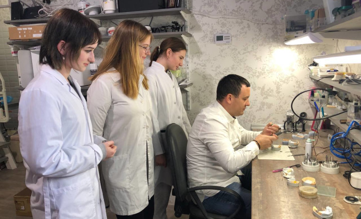 Бінарне практичне заняття з освітнього компонента «Техніка виготовлення знімних протезів»