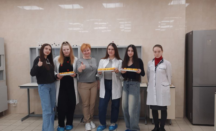 Виготовлення лікувальних мазей для воїнів