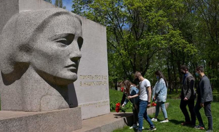 Ніколи знову...