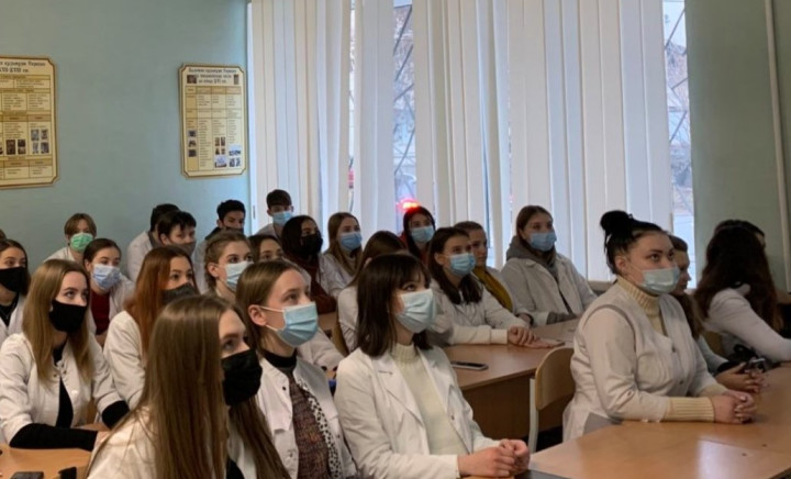 Міжнародний день боротьби зі СНІДом