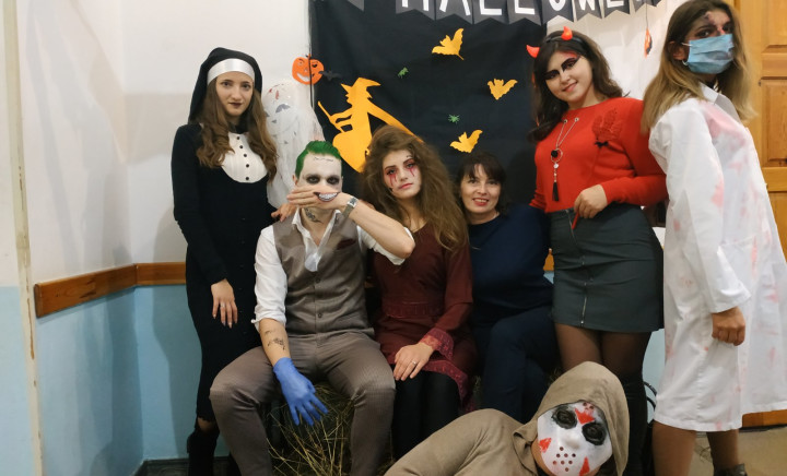 Хелловін у медичному коледжі