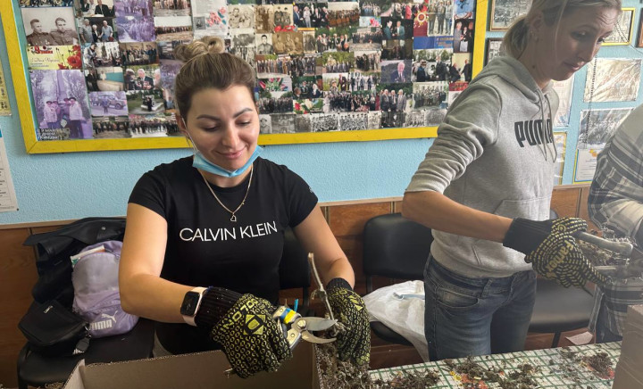 Виготовлення вітамінних чаїв для наших героїв-воїнів