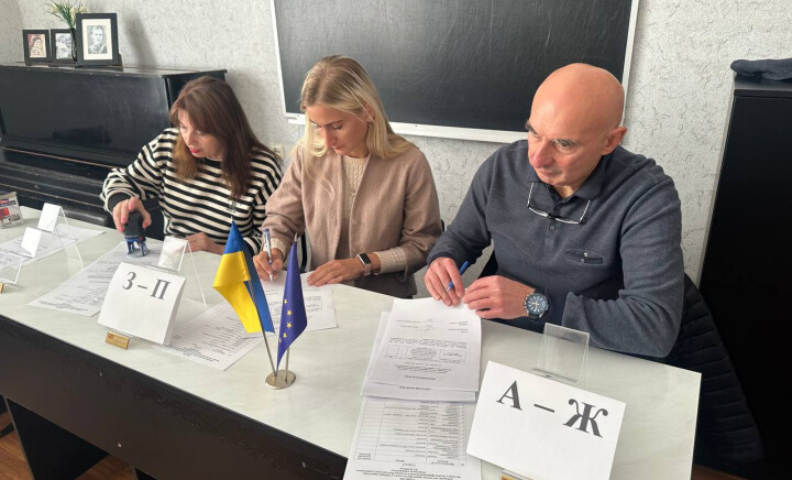 Вітаємо з перемогою на виборах директора коледжу!