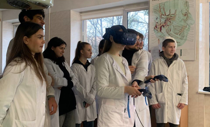 Імерсійний навчальний простір в дії: новітні технології у вивченні анатомії людини