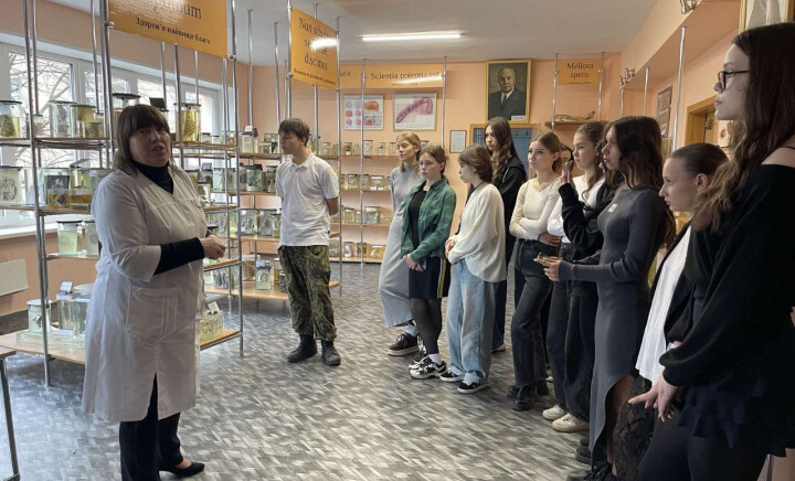 Бінарно-екскурсійне заняття “Вступ до фаху. Фармація та анатомія людини” 🧠💊