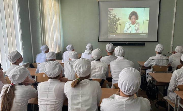 Координаційний центр КМУ продовжує інтерв'ю в прямому ефірі з експертами на тему ментального здоров’я