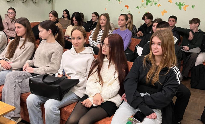 Інформаційний кейс «Переписування історії як маніпулятивна технологія”