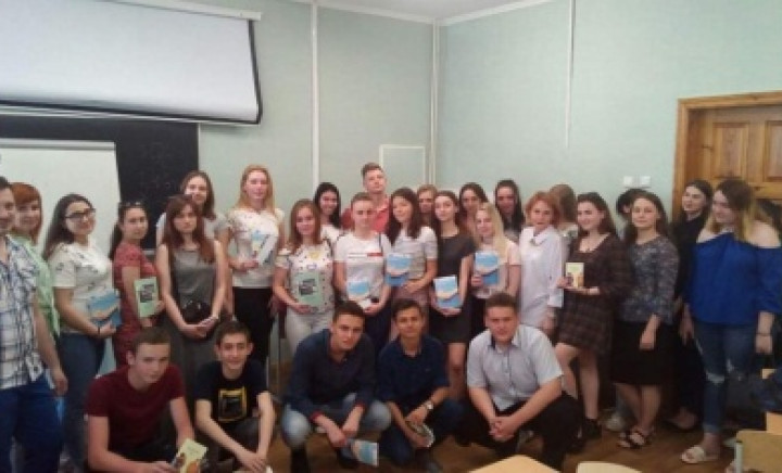 Дискусійна панель "Що ви знаєте про ВІЛ?"